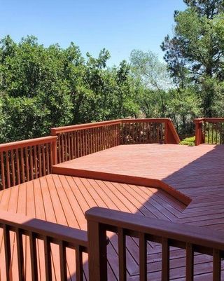 Professional Deck Staining